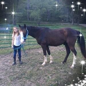 Meet your Posher, Olivia